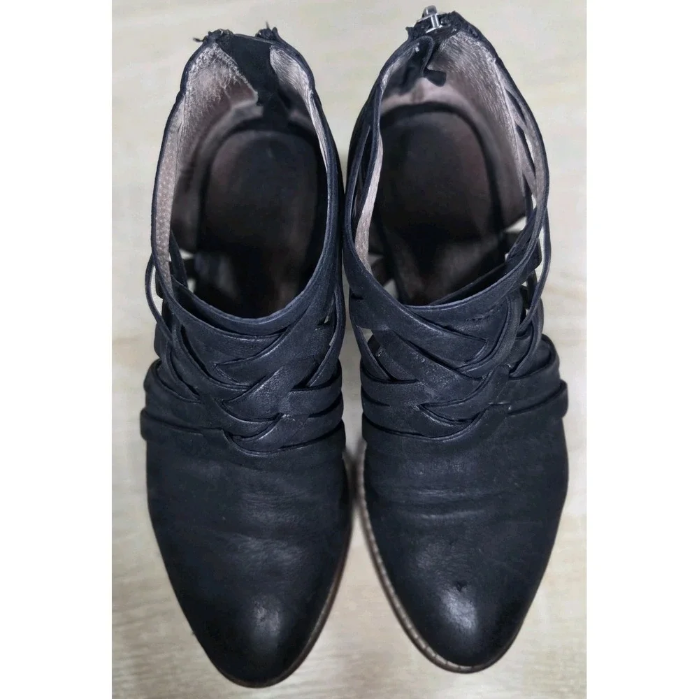 Seychelles Total Relaxation black leather woven ankle boots women's size‎ 6...
